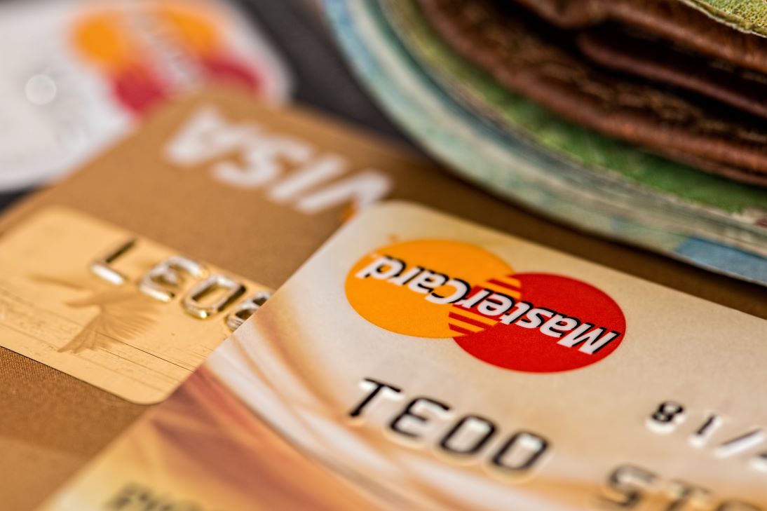 Top 5 Credit Cards in Pakistan for 2024: Comprehensive Guide & Comparison